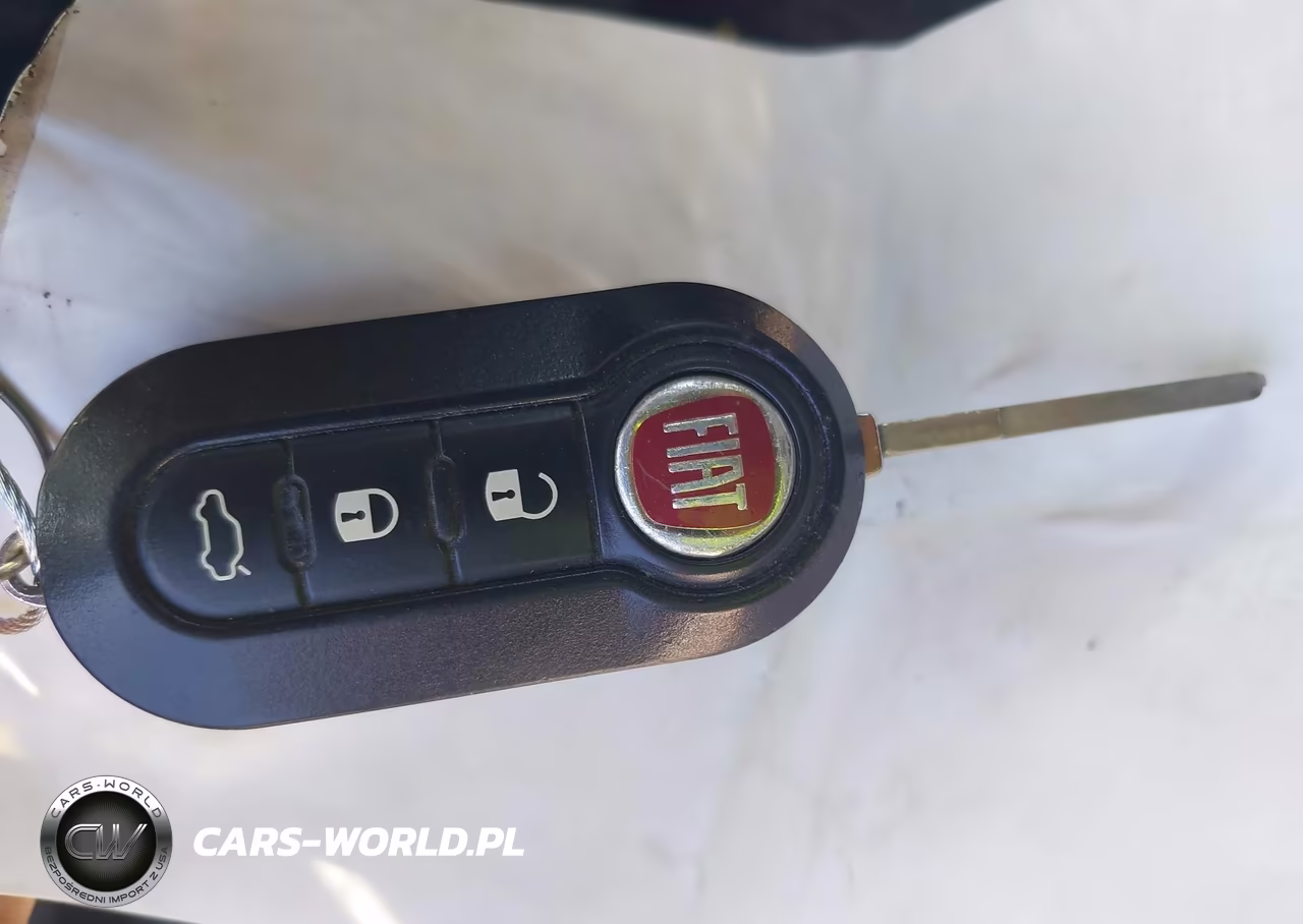 2014 Fiat 500L Lounge VIN:ZFBCFACH6EZ022190 - 11