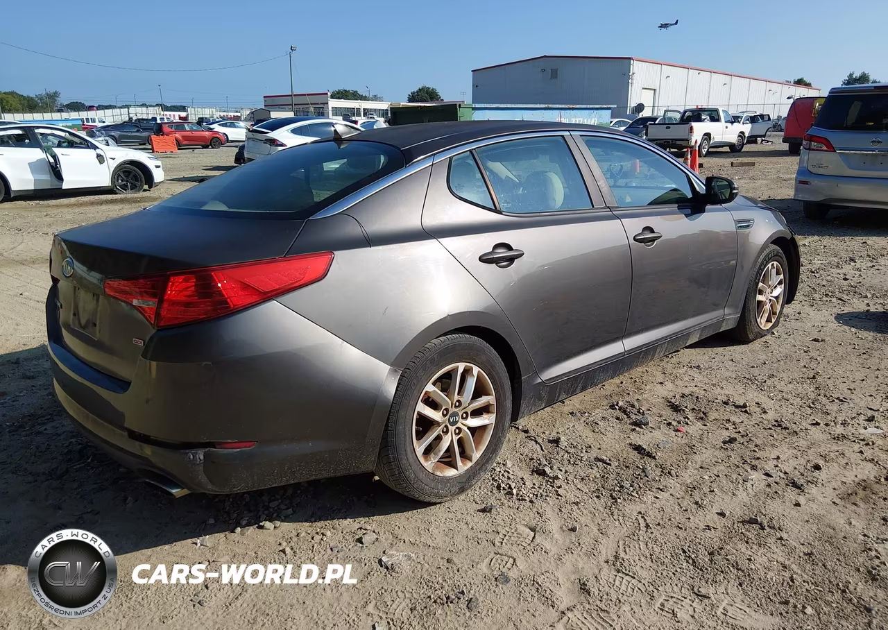 2011 Kia Optima Lx VIN:KNAGM4A7XB5182556 - 4