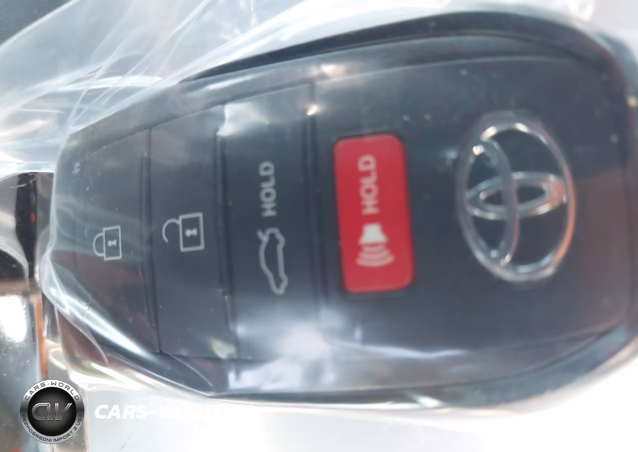 2026 Toyota Camry Se VIN:4T1DAACKXTU236701 - 11