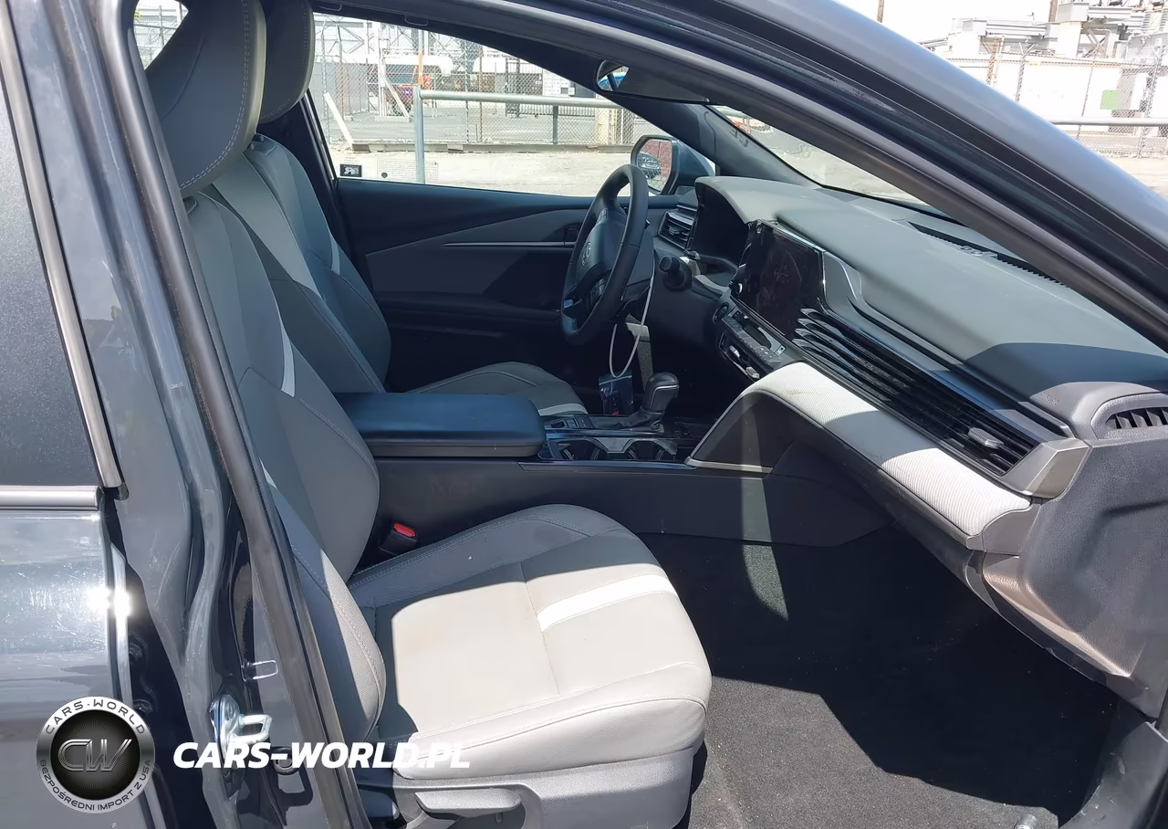 2026 Toyota Camry Se VIN:4T1DAACKXTU236701 - 5