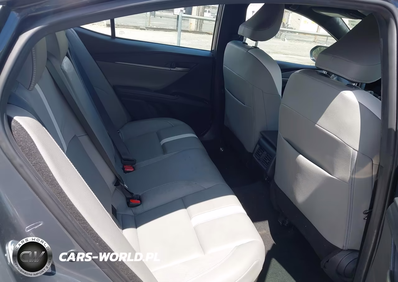 2026 Toyota Camry Se VIN:4T1DAACKXTU236701 - 8