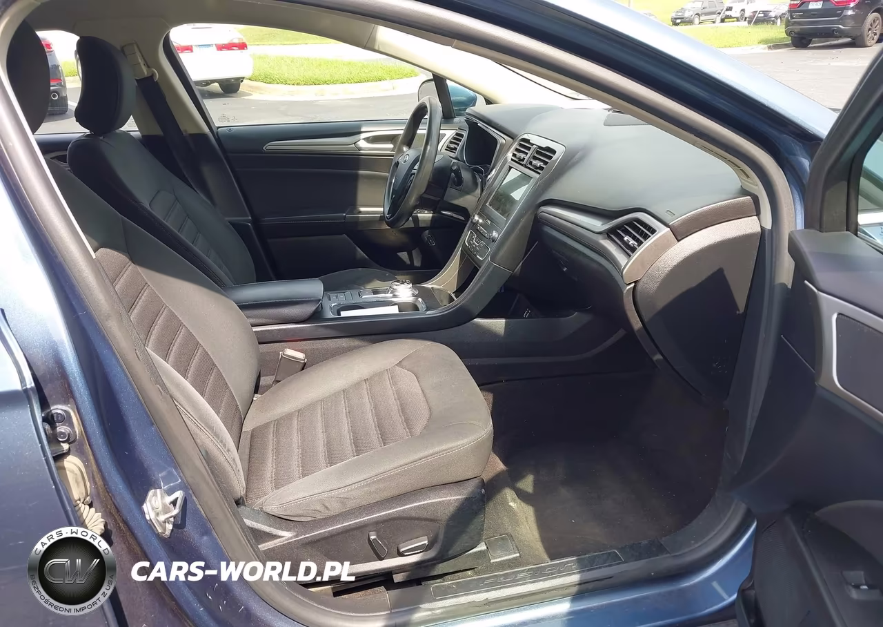2019 Ford Fusion Hybrid Se VIN:3FA6P0LU5KR149517 - 5