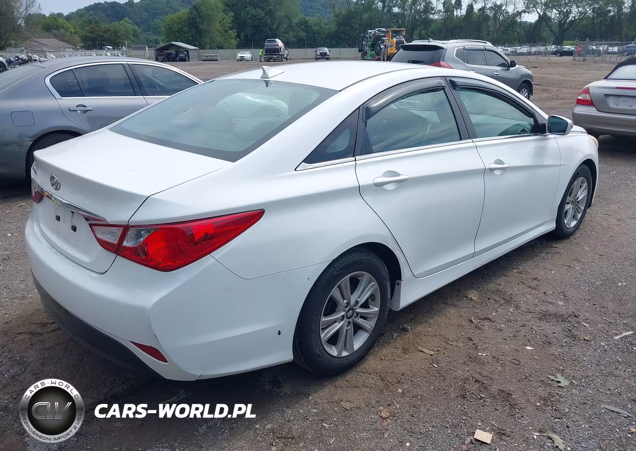 2014 Hyundai Sonata Gls VIN:5NPEB4AC6EH857448 - 4