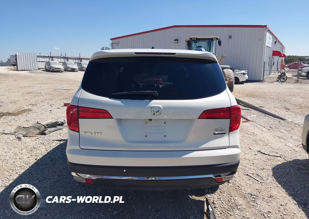 2016 Honda Pilot Touring VIN:5FNYF5H93GB038545 - 16