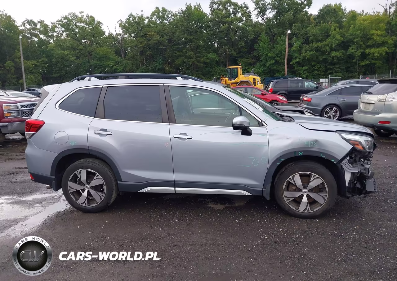 2020 Subaru Forester Touring VIN:JF2SKAXC0LH592175 - 13
