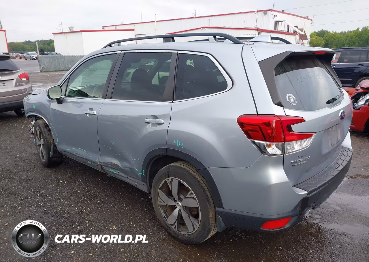2020 Subaru Forester Touring VIN:JF2SKAXC0LH592175 - 3
