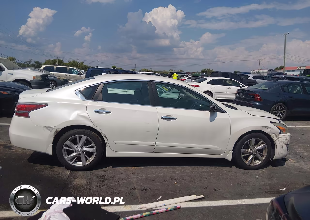 2015 Nissan Altima 2.5 Sv VIN:1N4AL3APXFC161557 - 13