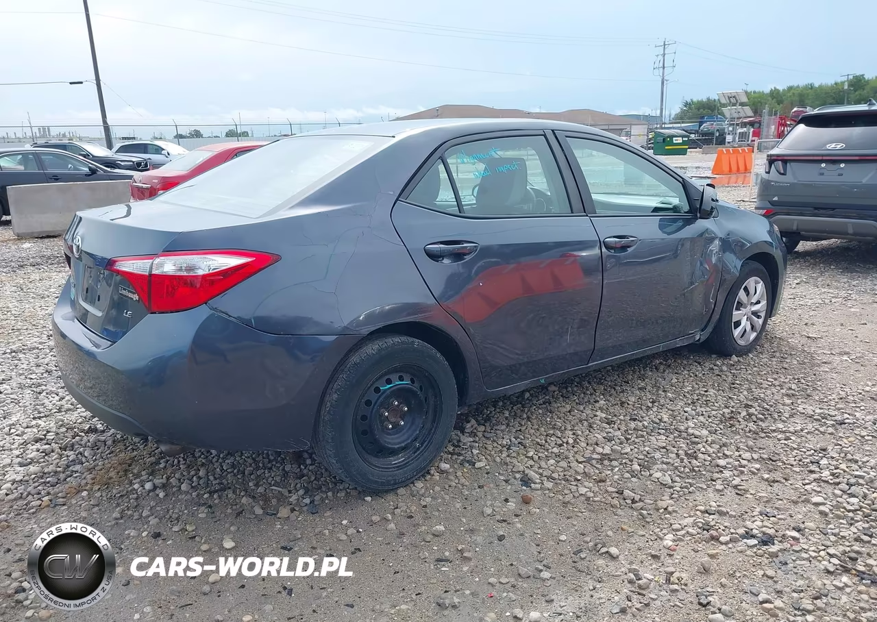 2015 Toyota Corolla Le VIN:2T1BURHE5FC256506 - 4
