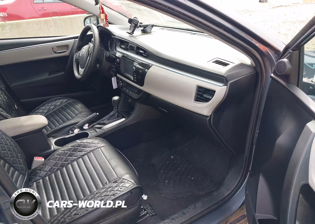 2015 Toyota Corolla Le VIN:2T1BURHE5FC256506 - 5
