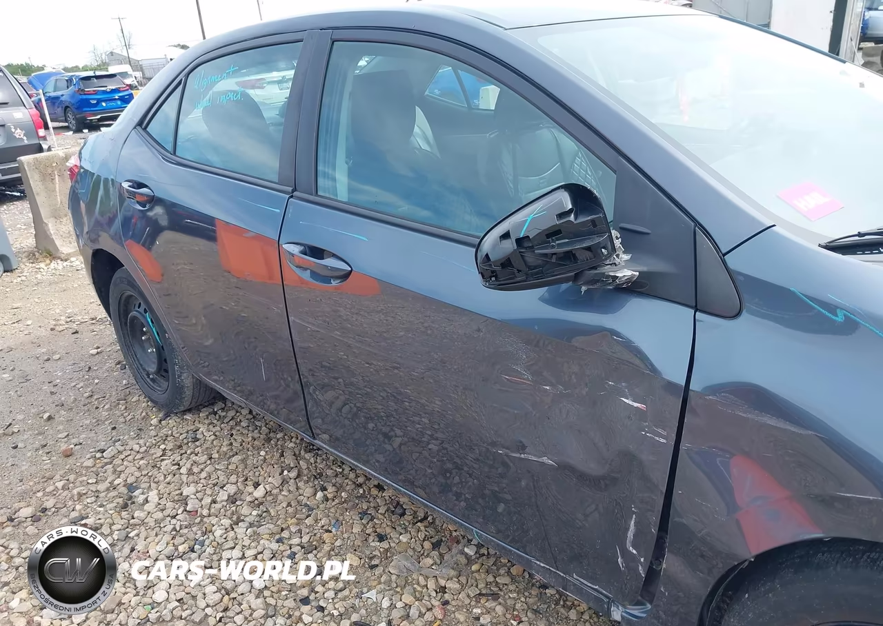 2015 Toyota Corolla Le VIN:2T1BURHE5FC256506 - 6