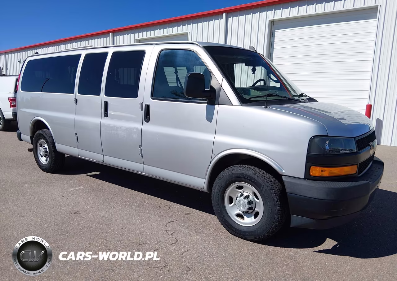 2019 Chevrolet Express 3500 Ls VIN:1GAZGNFG9K1352620 - 1