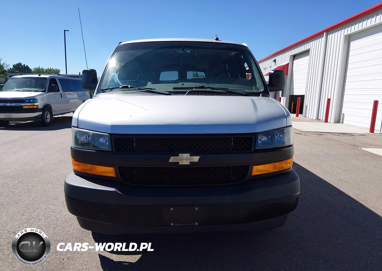 2019 Chevrolet Express 3500 Ls VIN:1GAZGNFG9K1352620 - 17