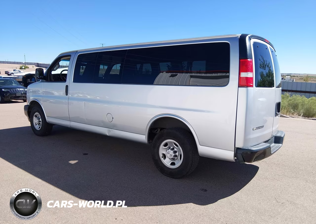 2019 Chevrolet Express 3500 Ls VIN:1GAZGNFG9K1352620 - 3