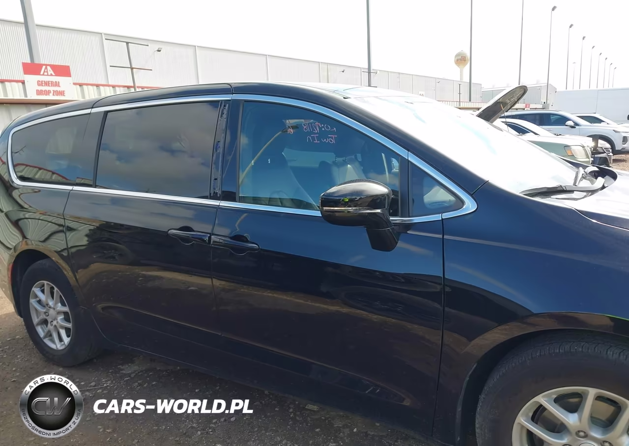 2027 Chrysler Pacifica VIN:2C4RC1BG1VR576837 - 13