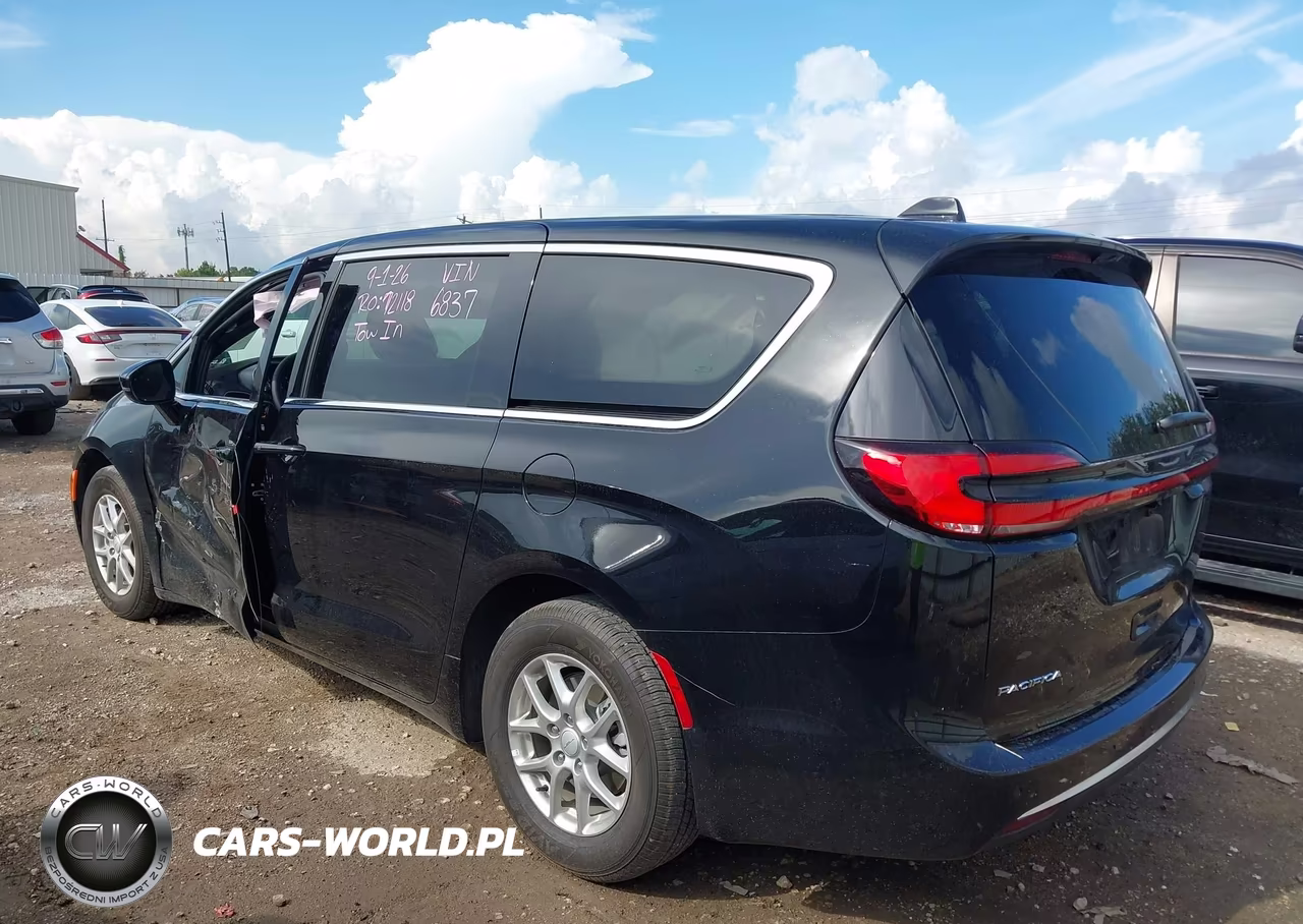 2027 Chrysler Pacifica VIN:2C4RC1BG1VR576837 - 3