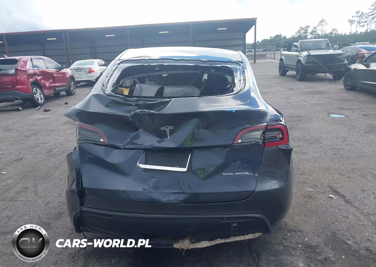 2022 Tesla Model Y Long Range Dual Motor All-Wheel Drive VIN:7SAYGDEE5NF307685 - 15