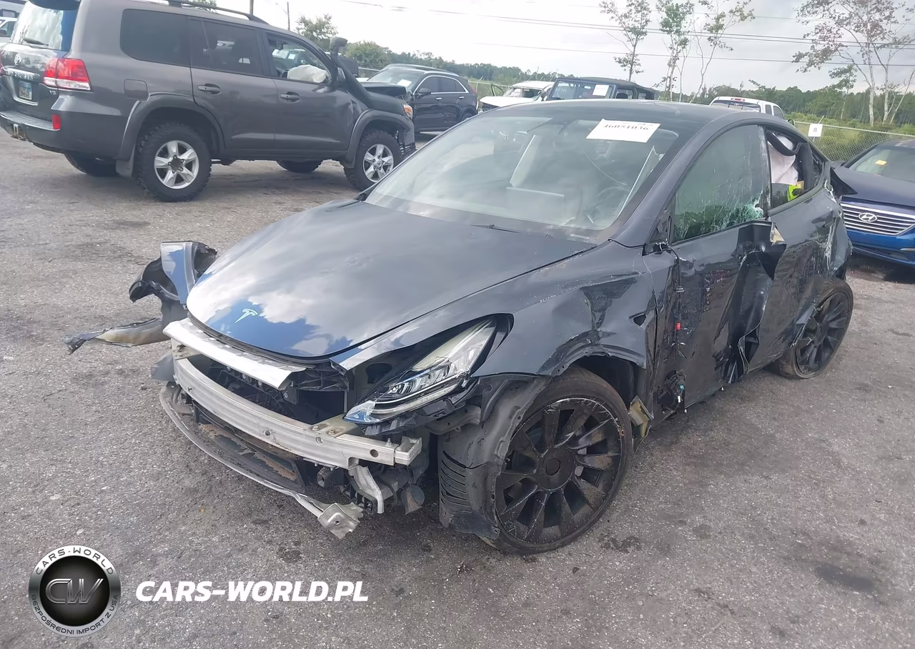 2022 Tesla Model Y Long Range Dual Motor All-Wheel Drive VIN:7SAYGDEE5NF307685 - 2