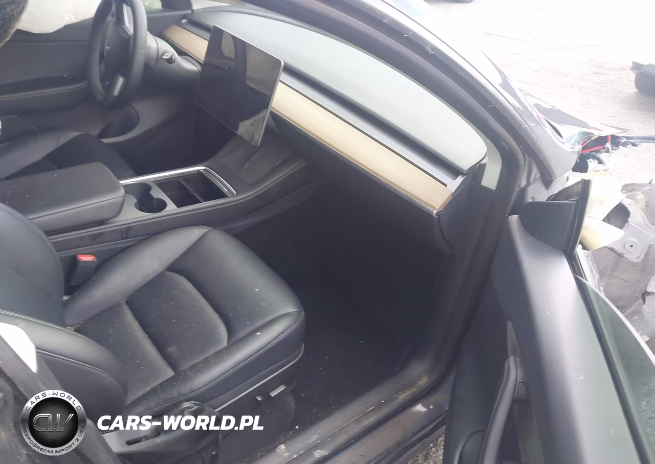 2022 Tesla Model Y Long Range Dual Motor All-Wheel Drive VIN:7SAYGDEE5NF307685 - 5