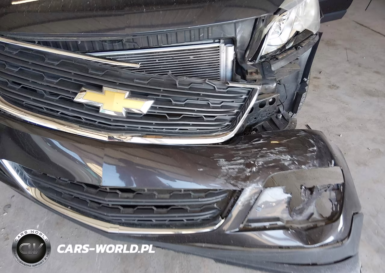 2015 Chevrolet Traverse Ls VIN:1GNKRFKD5FJ104737 - 6