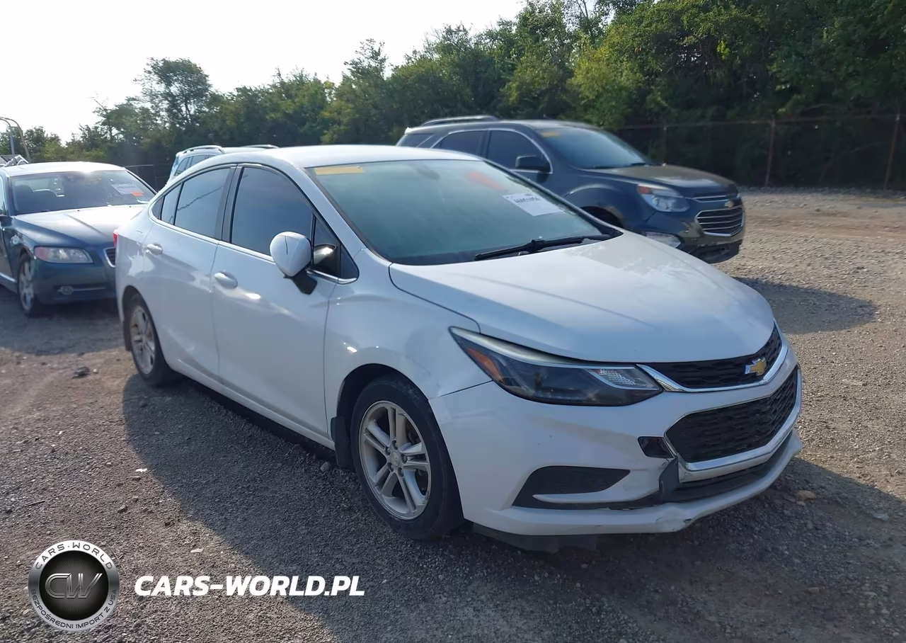 2017 Chevrolet Cruze Lt Auto – zdjęcie 1 z 20