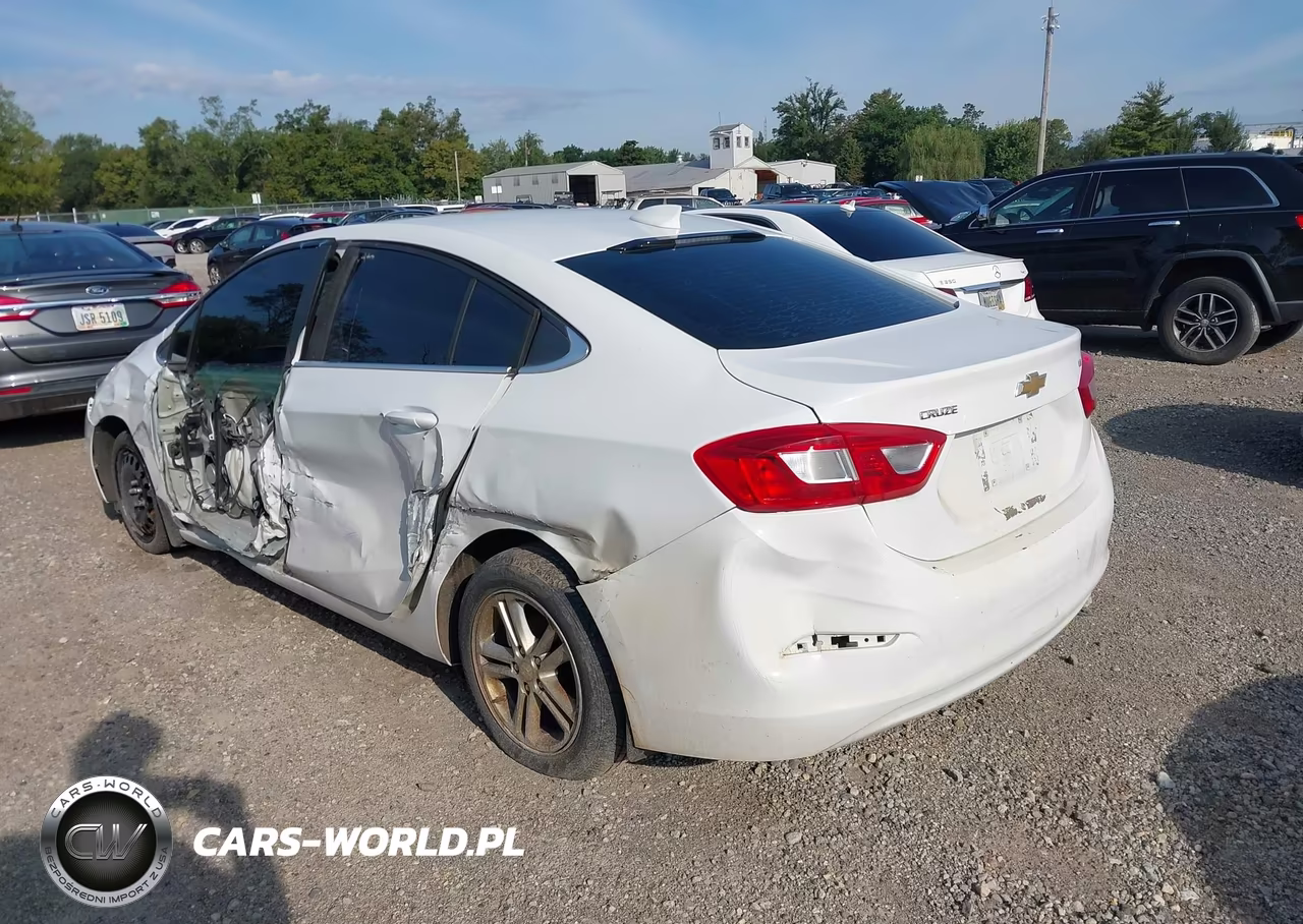 2017 Chevrolet Cruze Lt Auto VIN:1G1BE5SM8H7146536 - 3