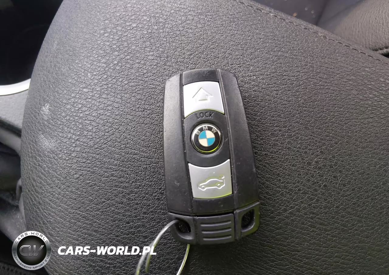 2014 BMW X1 Sdrive28I VIN:WBAVM1C55EVW54443 - 11
