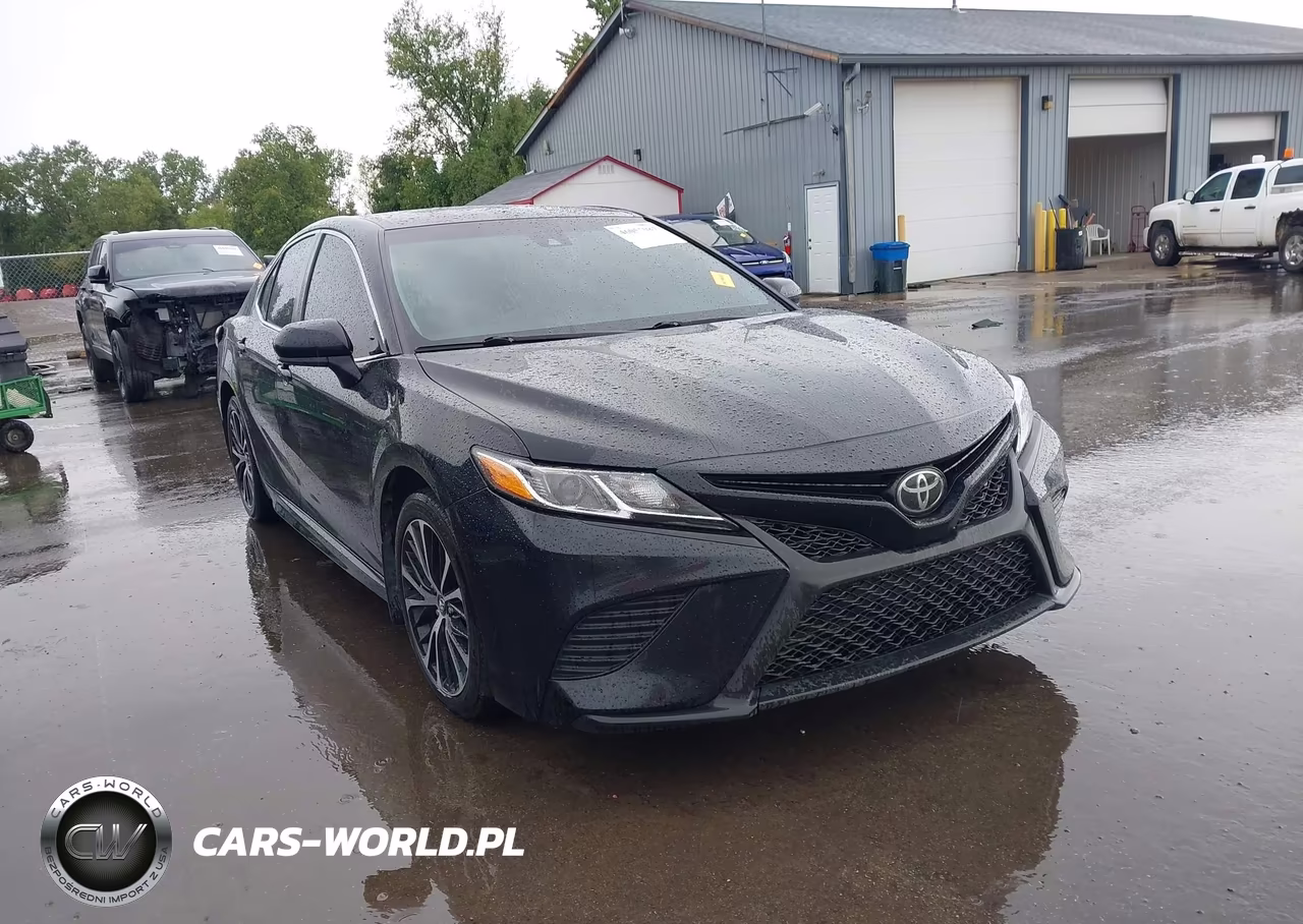 2020 Toyota Camry Se