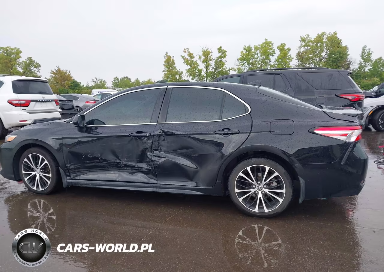 2020 Toyota Camry Se VIN:4T1G11AK8LU943831 - 14