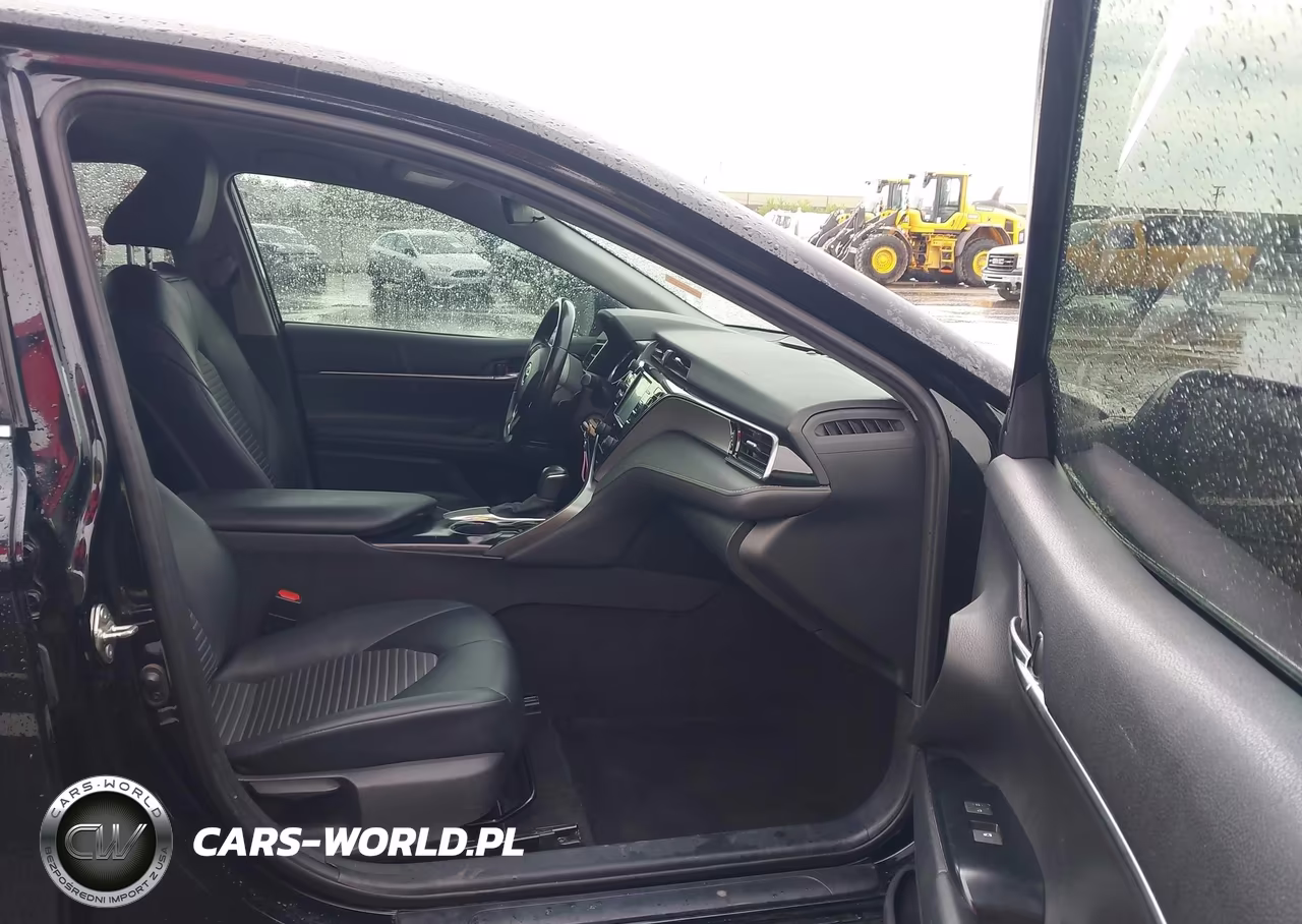2020 Toyota Camry Se VIN:4T1G11AK8LU943831 - 5