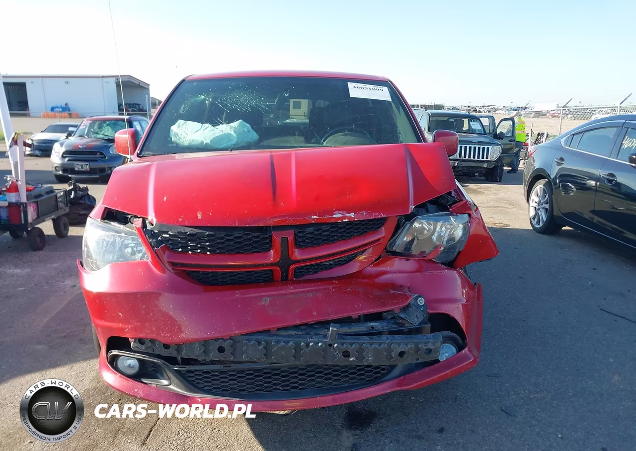 2015 Dodge Grand Caravan R-T VIN:2C4RDGEG0FR631565 - 12