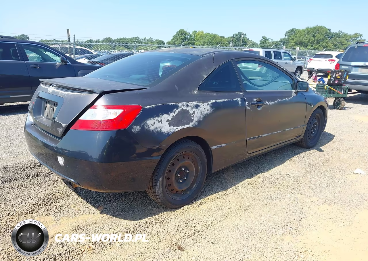 2008 Honda Civic Lx VIN:2HGFG12608H503257 - 4