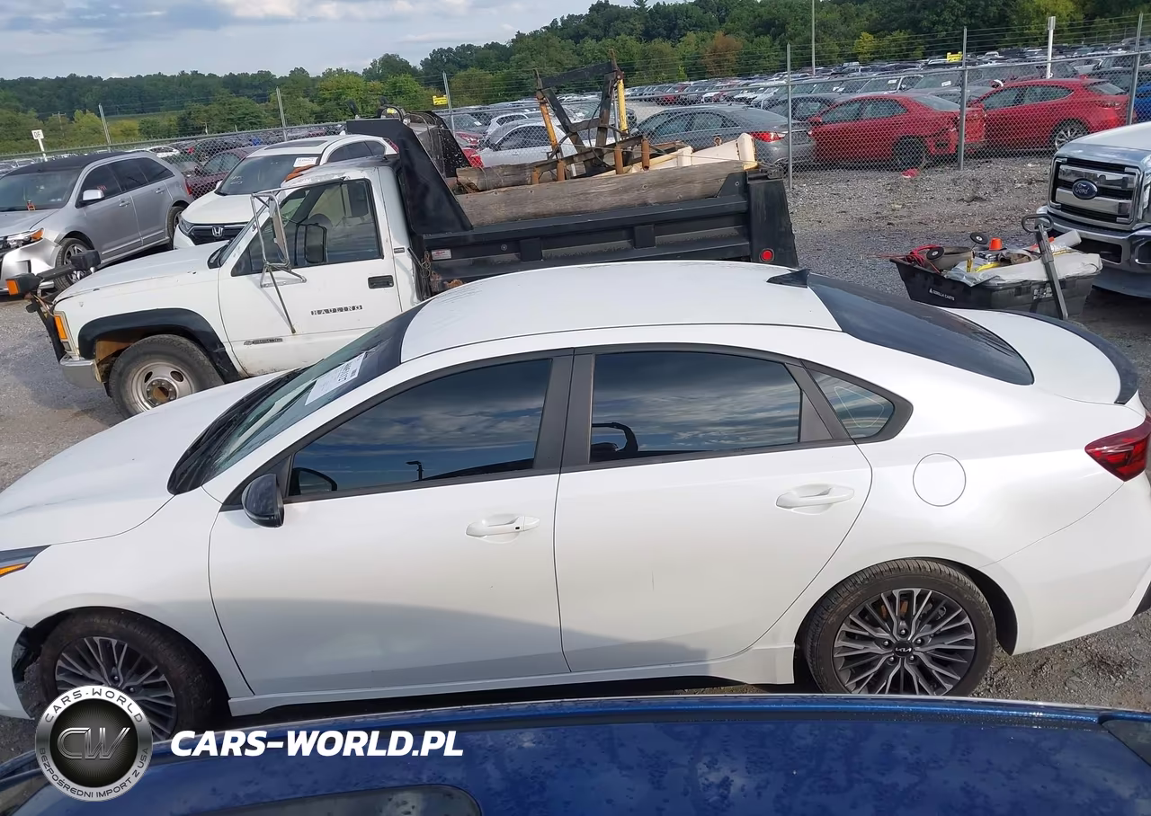 2023 Kia Forte Gt-Line VIN:3KPF54AD8PE514474 - 14