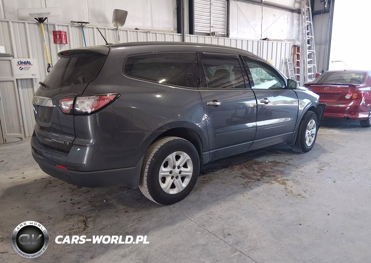 2013 Chevrolet Traverse Ls VIN:1GNKRFED8DJ111271 - 4