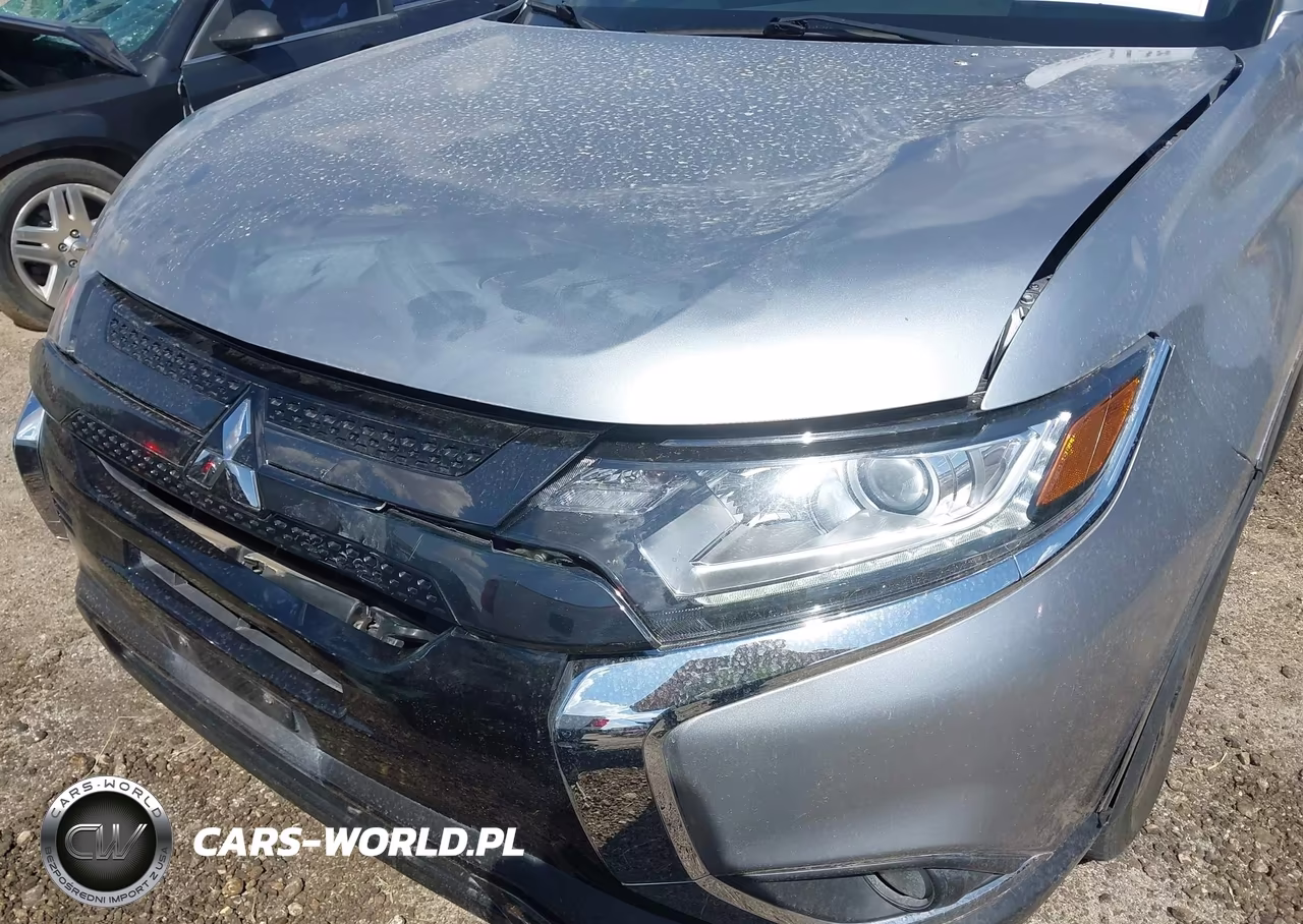 2018 Mitsubishi Outlander Le VIN:JA4AD3A37JZ060156 - 18