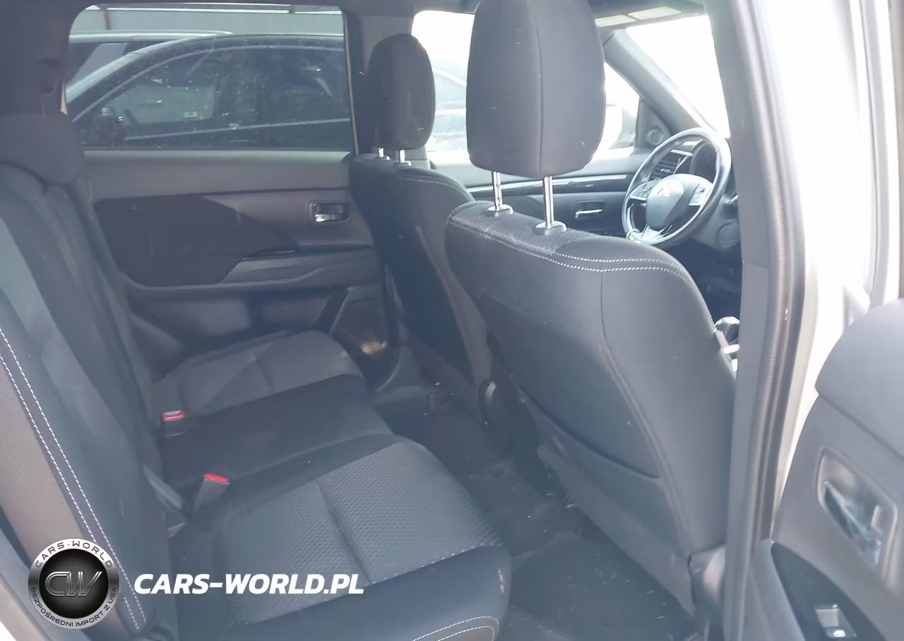 2018 Mitsubishi Outlander Le VIN:JA4AD3A37JZ060156 - 8