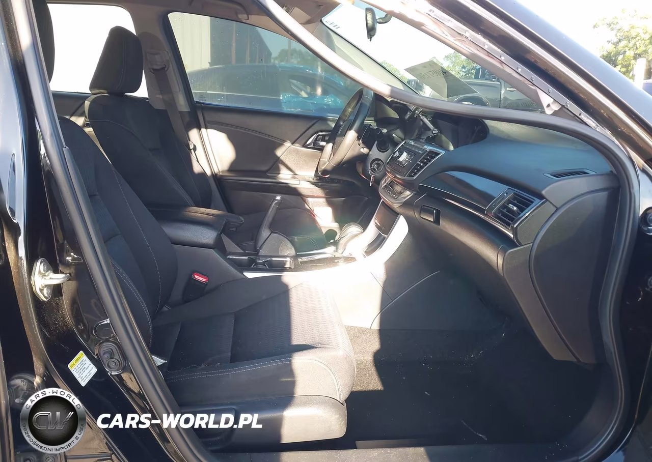 2015 Honda Accord Sport VIN:1HGCR2F5XFA008516 - 5