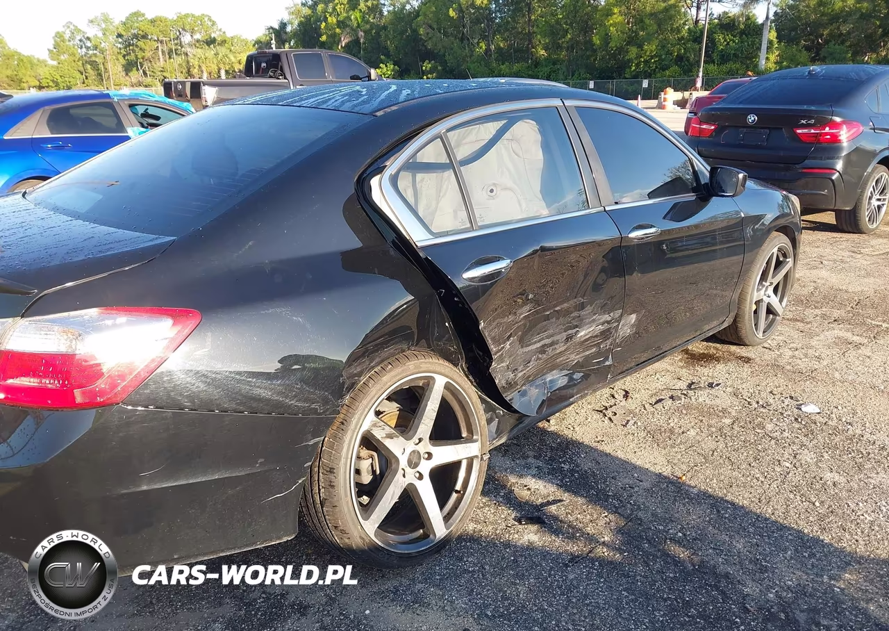 2015 Honda Accord Sport VIN:1HGCR2F5XFA008516 - 6