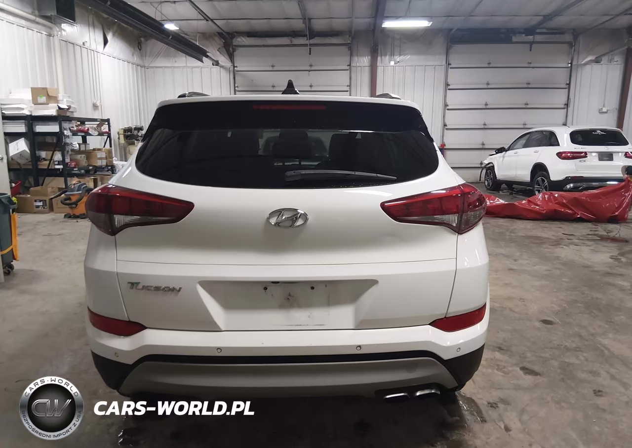 2018 Hyundai Tucson Value VIN:KM8J33A2XJU777661 - 16