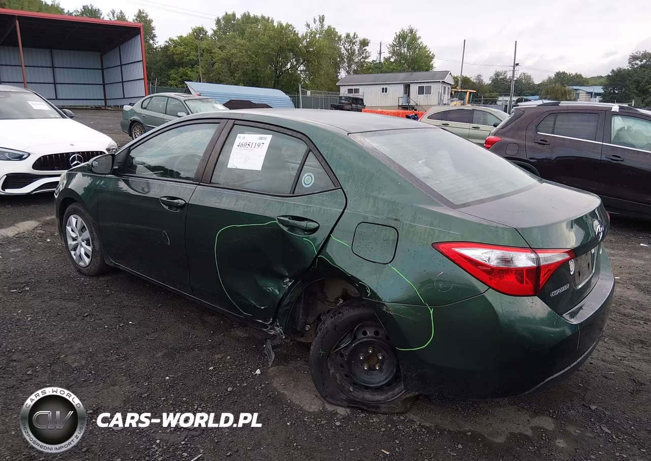 2015 Toyota Corolla Le VIN:2T1BURHE3FC239560 - 3