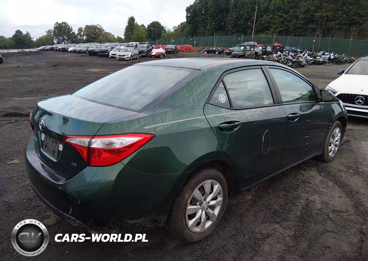 2015 Toyota Corolla Le VIN:2T1BURHE3FC239560 - 4