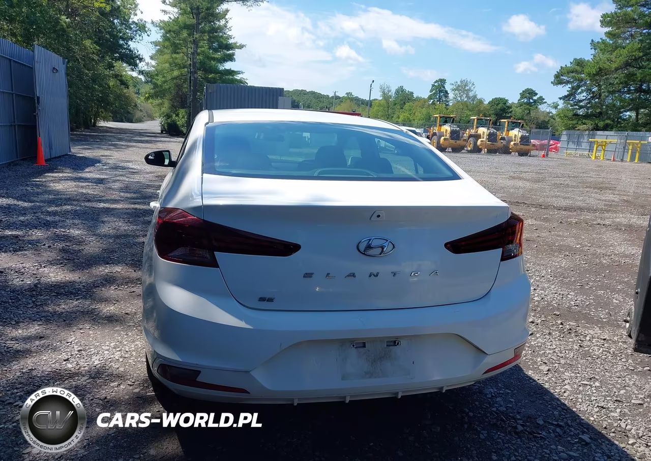 2019 Hyundai Elantra Se VIN:5NPD74LF1KH443588 - 16