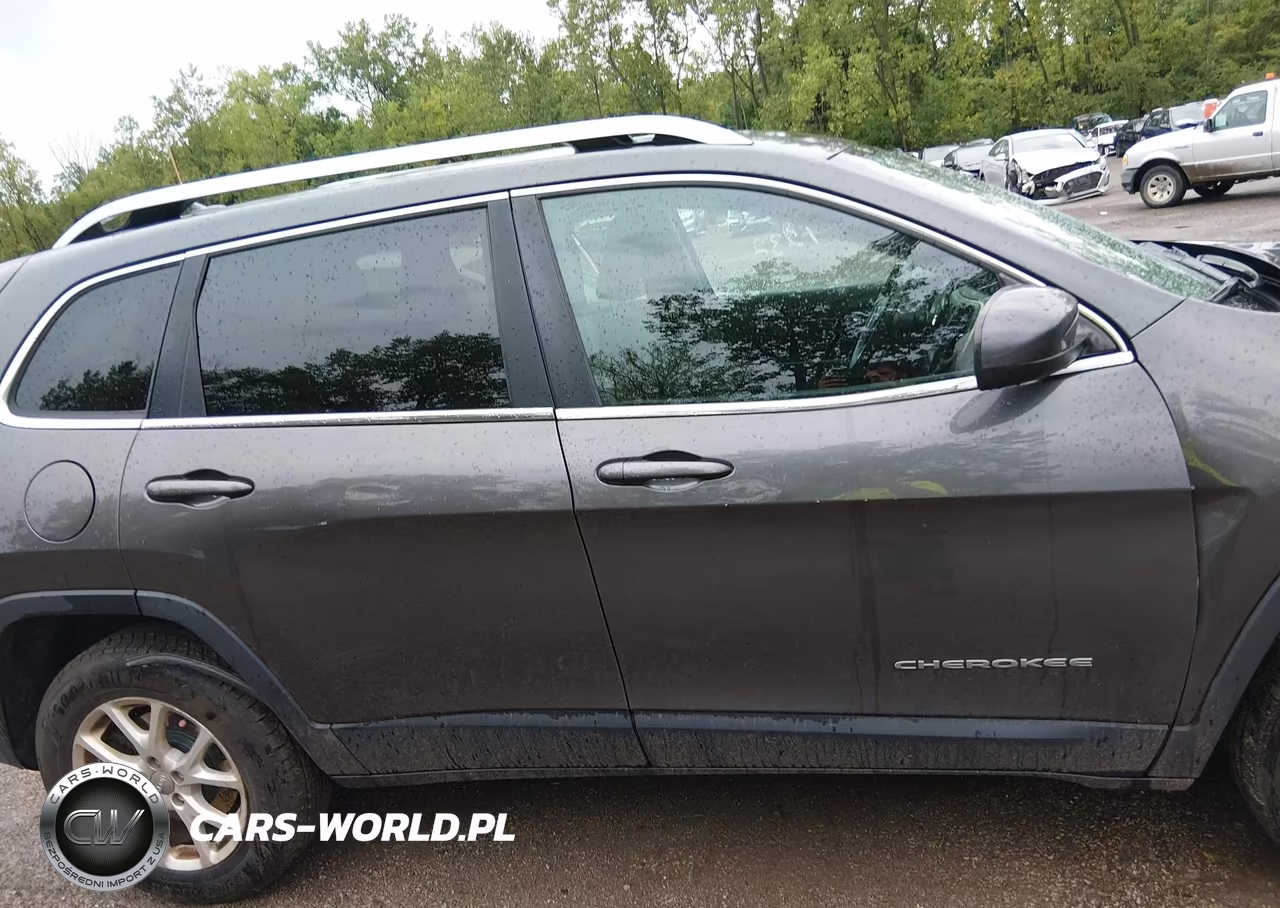 2014 Jeep Cherokee Latitude VIN:1C4PJMCB3EW169854 - 13