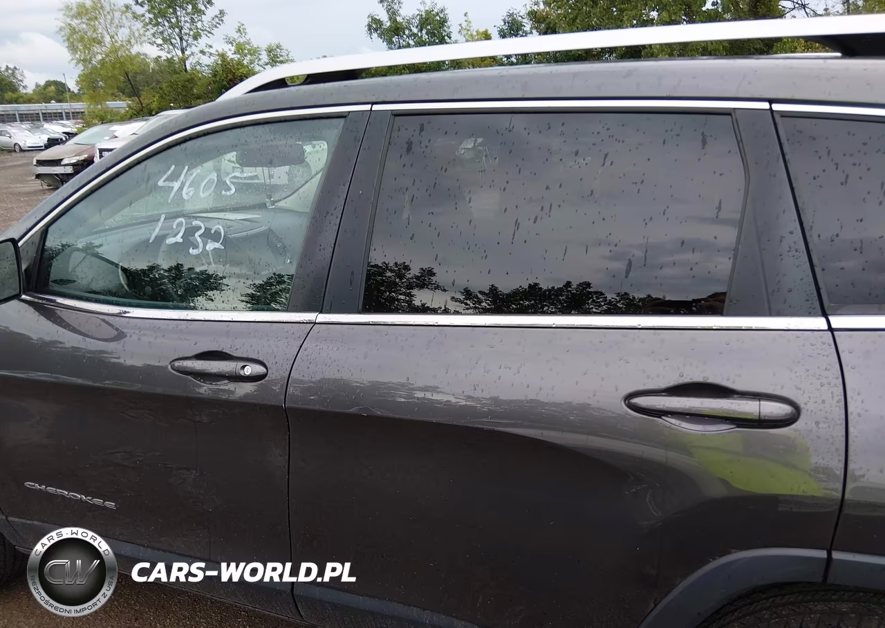 2014 Jeep Cherokee Latitude VIN:1C4PJMCB3EW169854 - 14