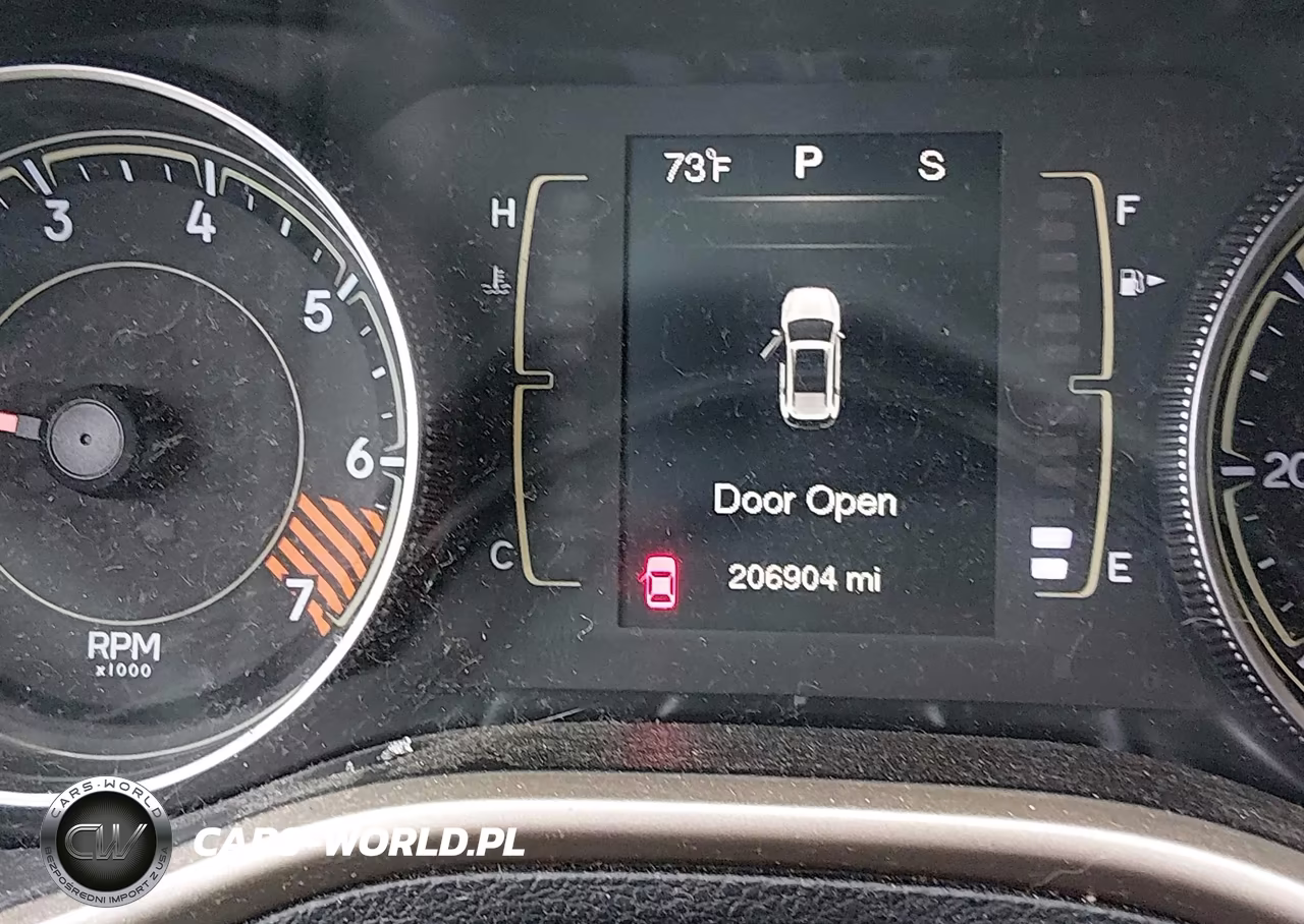 2014 Jeep Cherokee Latitude VIN:1C4PJMCB3EW169854 - 15