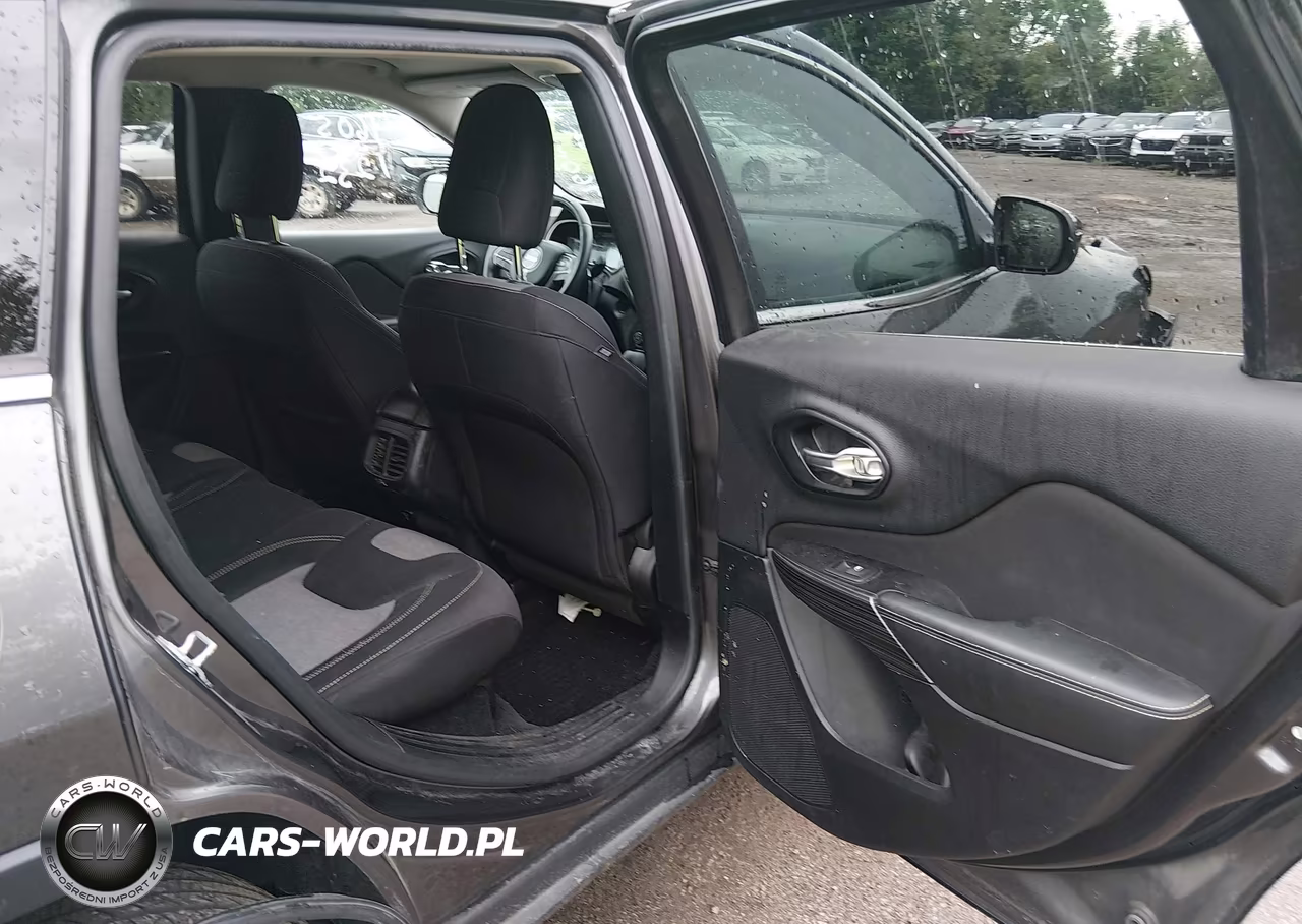 2014 Jeep Cherokee Latitude VIN:1C4PJMCB3EW169854 - 8