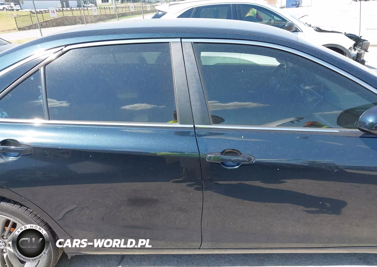 2016 Toyota Camry Se VIN:4T1BF1FK7GU196992 - 13