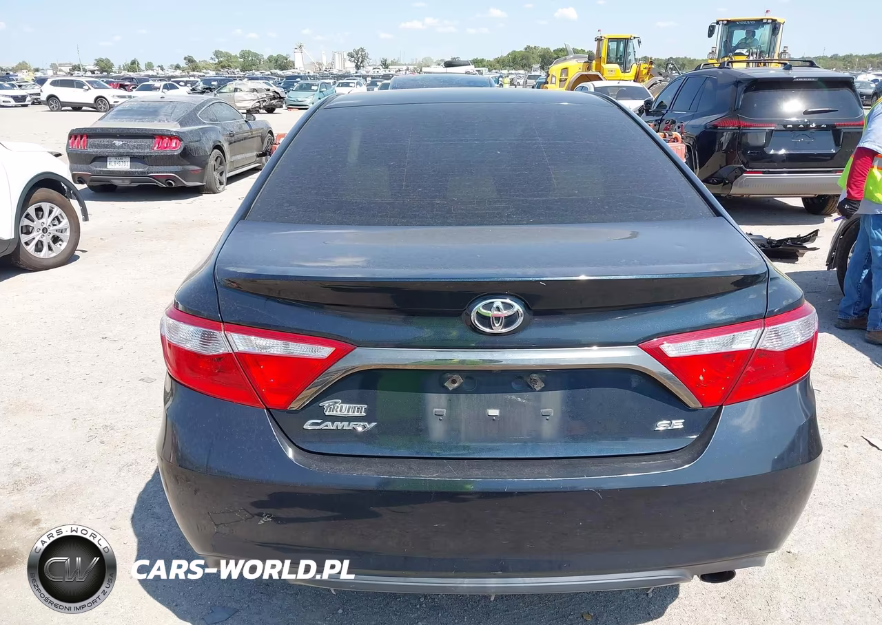 2016 Toyota Camry Se VIN:4T1BF1FK7GU196992 - 16