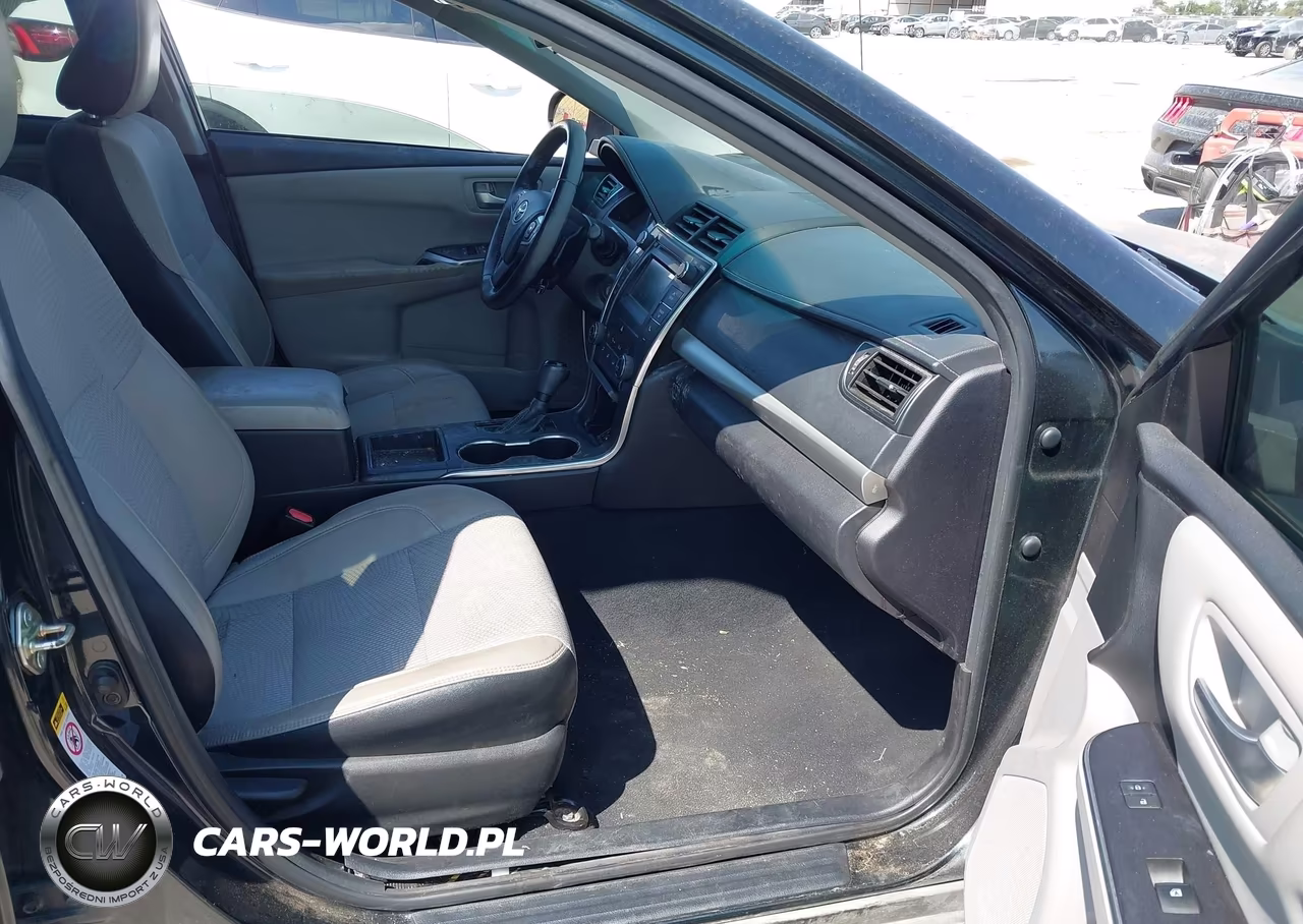 2016 Toyota Camry Se VIN:4T1BF1FK7GU196992 - 5