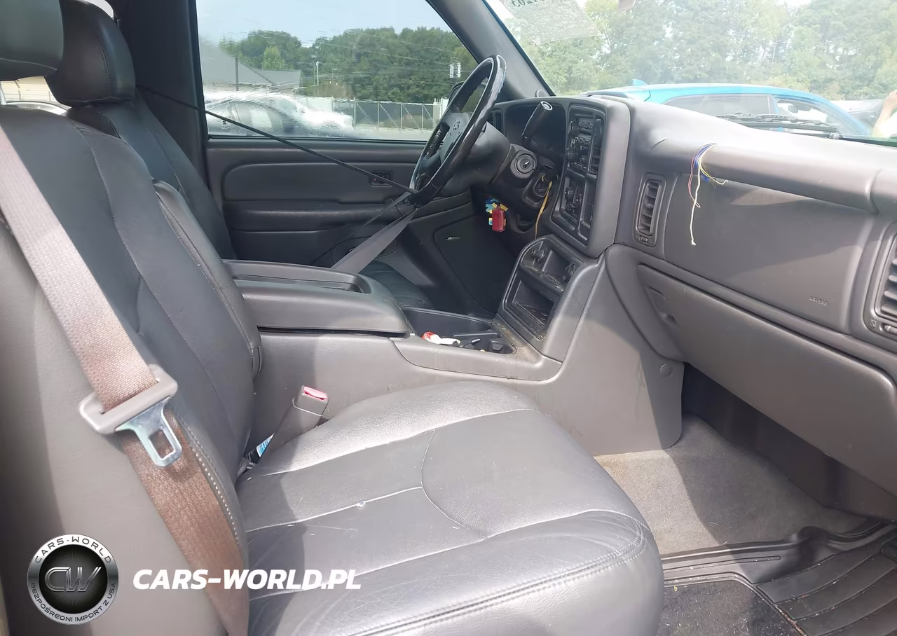 2004 Chevrolet Avalanche 1500 VIN:3GNEC12T94G112847 - 5