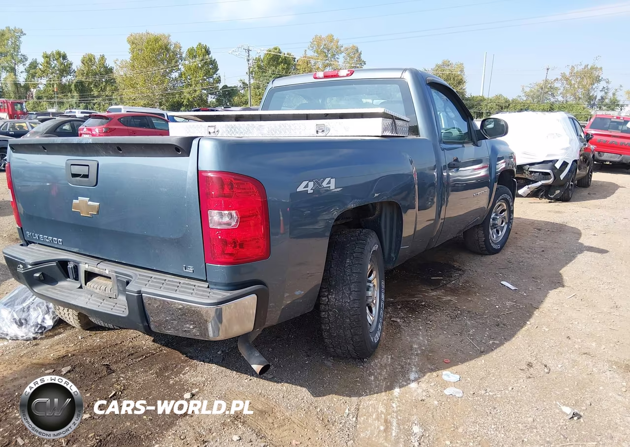 2011 Chevrolet Silverado 1500 Work Truck VIN:1GCNKPEX0BZ440684 - 4